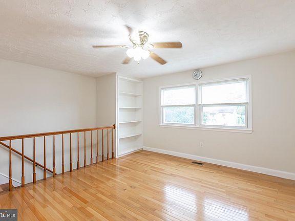 4th image of 4606 Kentwood Ln