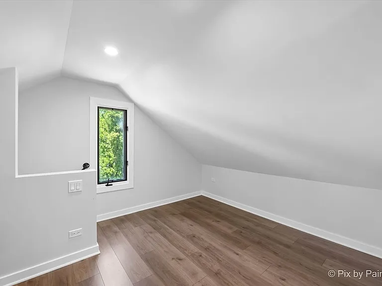23570 N Field Rd — Photo 17