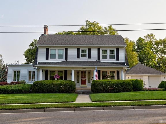 5th image of 1023 E Linden Ave