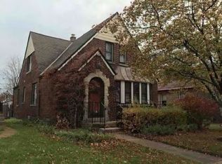 2322 S 57th St, West Allis, WI 53219