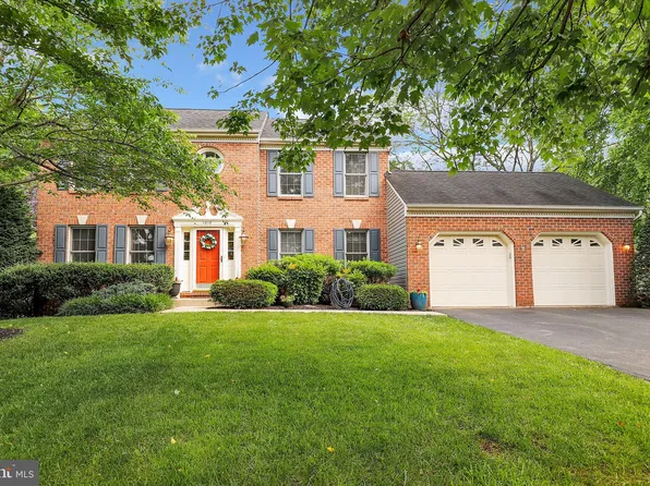 1012 Meadowgreen Dr, Mount Airy, MD 21771