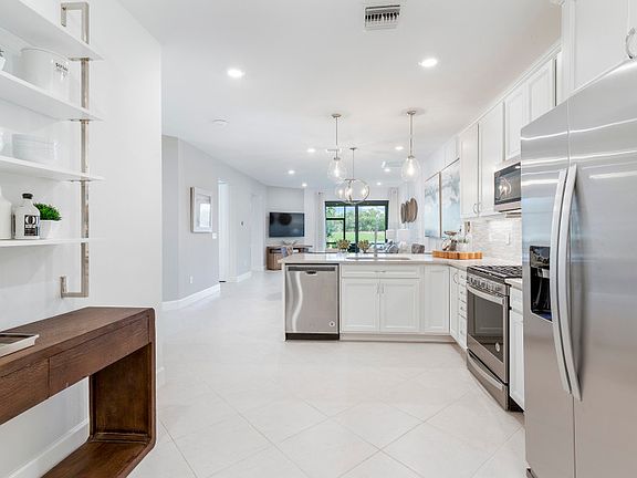 Gourmet Kitchen with Gas Appliances