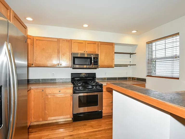 2107 E Jefferson St #2107SEATTLE — Photo 6