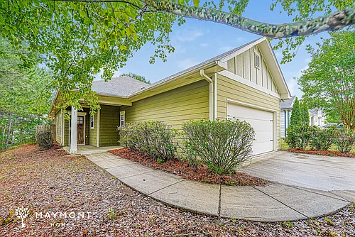 245 Hathaway Ln Photo 1