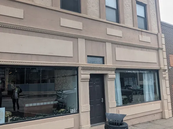 135 Oak St #3, Bonner Springs, KS 66012