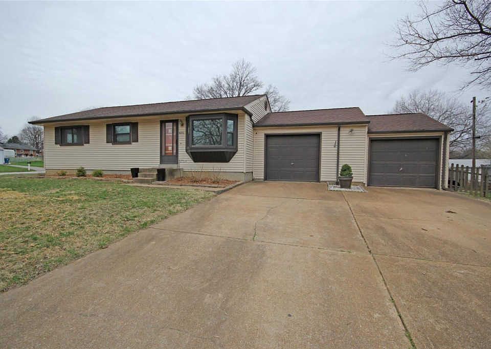 1st image of 10201 Pickwick Dr