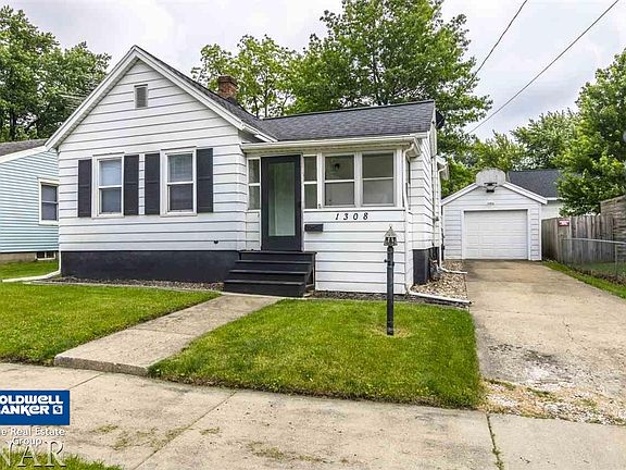 2nd image of 1308 Blackstone St