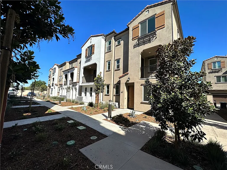 2317 W Broadway #41 — Photo 2