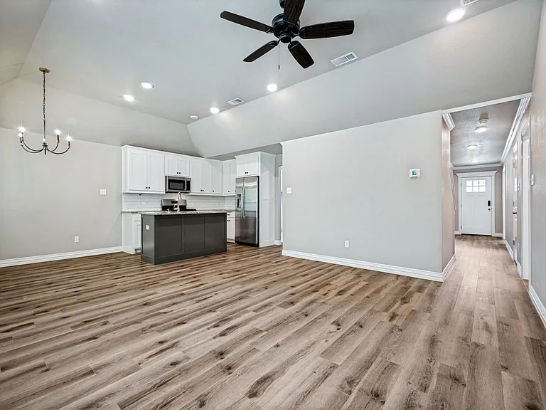 122 Elm Ln — Photo 8
