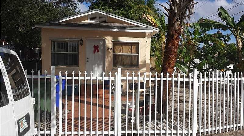 2nd image of 2935 NW 29th St
