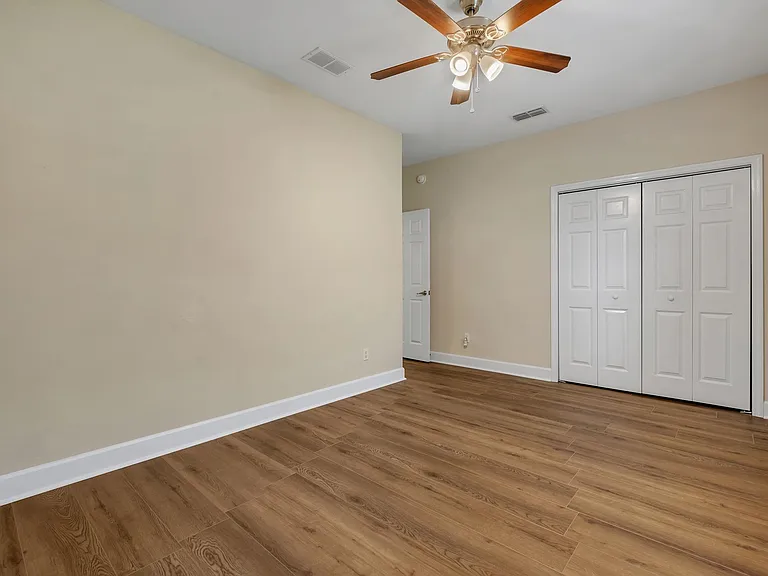 7056 Sawley Ln — Photo 17