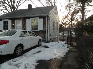 34 1/2 Sunset Ave, North Providence, RI 02911