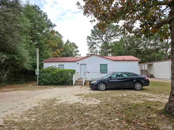 1157 Martin Rd, Defuniak Springs, FL 32433