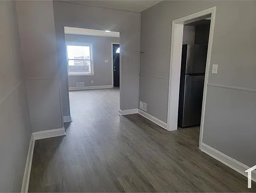 3 bed, 1231 sqft, $2,495 — Photo 3