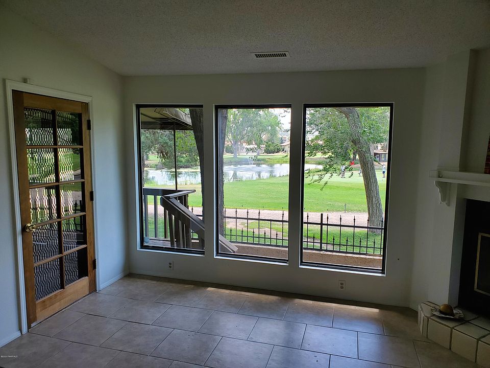 2nd image of 2201 Clubhouse Dr