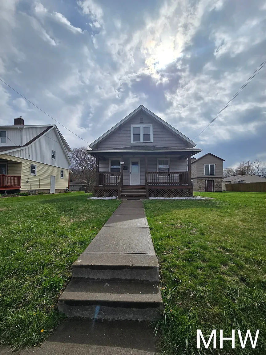 338 Vernon St photo 1