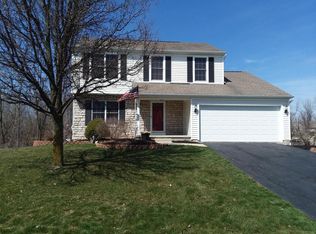 1029 Oxford Dr N, Pataskala, OH 43062