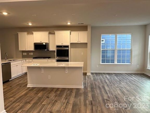 4th image of 3073 Virginia Trail Ct #310