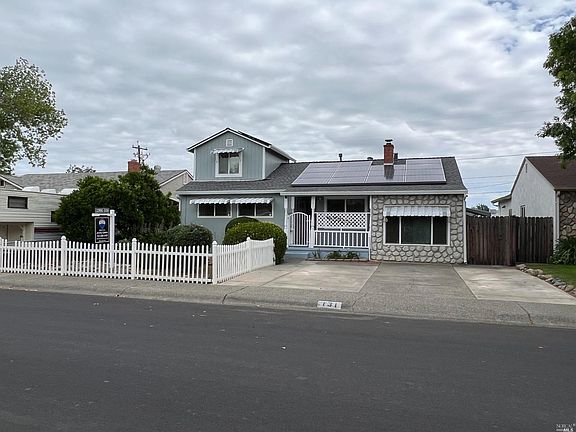 3rd image of 131 Stinson Ave