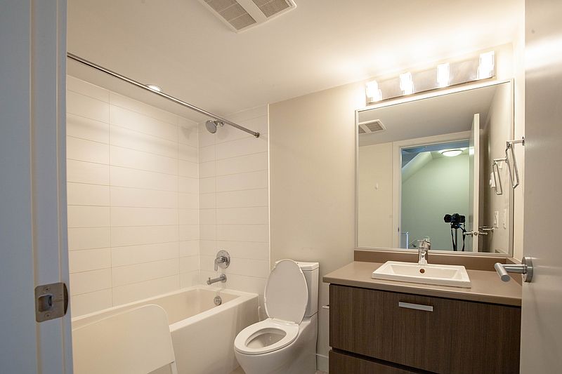 Burnaby Townhouse for rent - 3 Bedrooms — photo 11