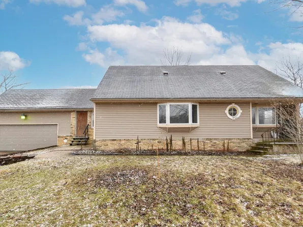 9335 West County Line ROAD #9325, Milwaukee, WI 53224