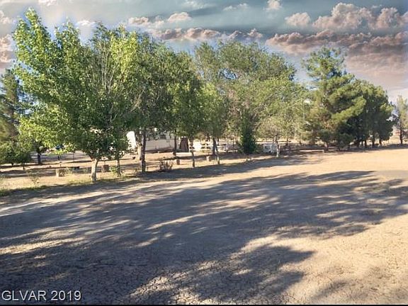 3rd image of 2781 W Mesquite Ave