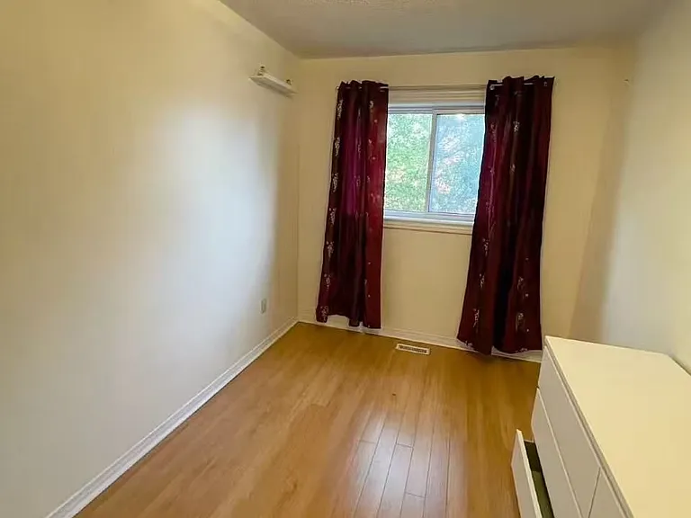 6905 Glory Ct — Photo 9