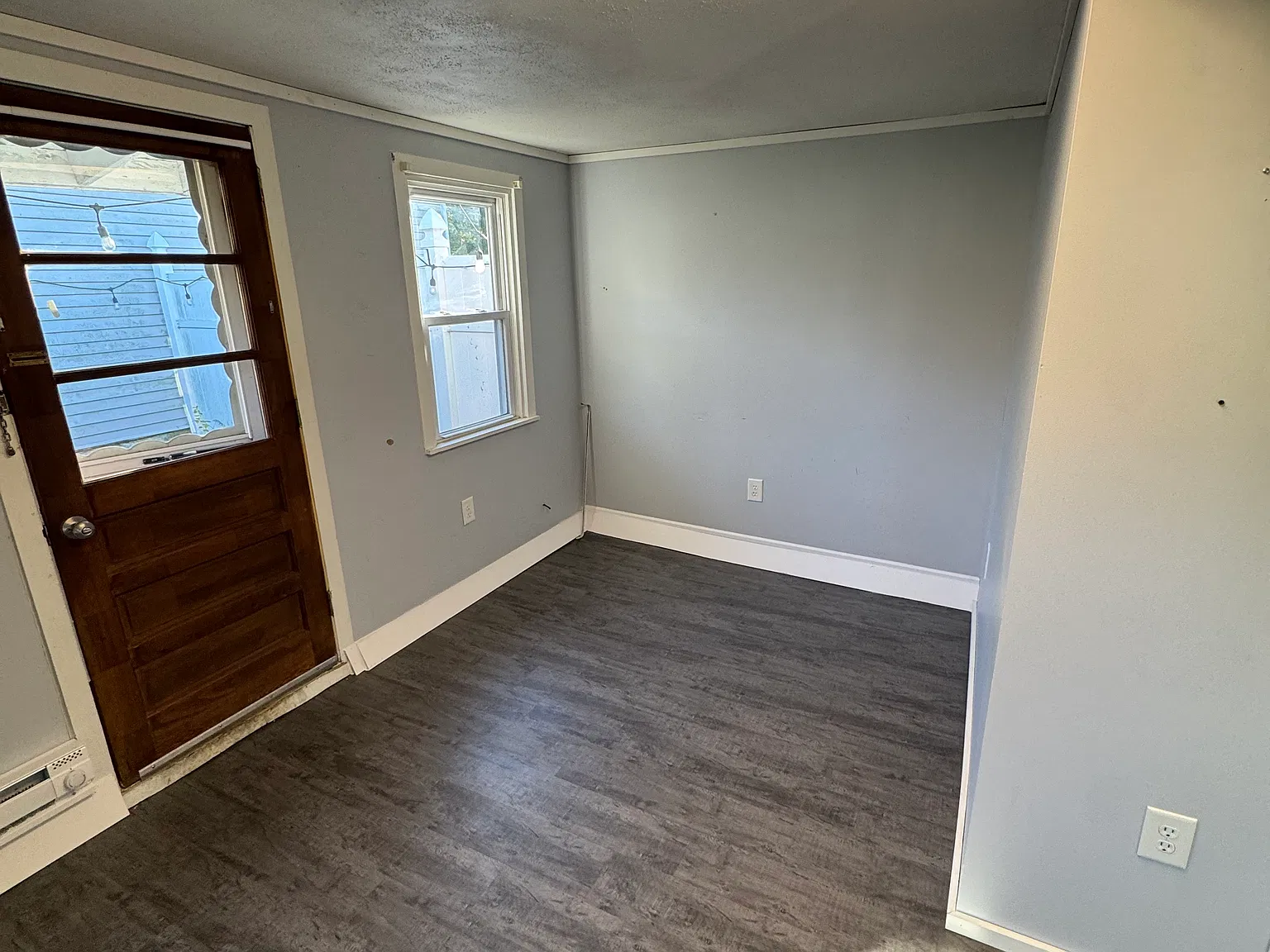 1 bed, 300 sqft, $975 — Photo 3