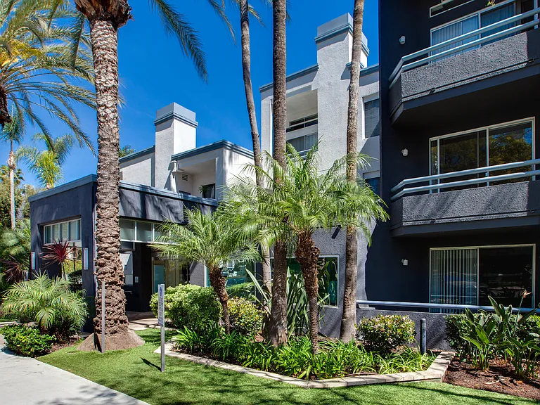 Modern architecture meets timeless curb appeal.