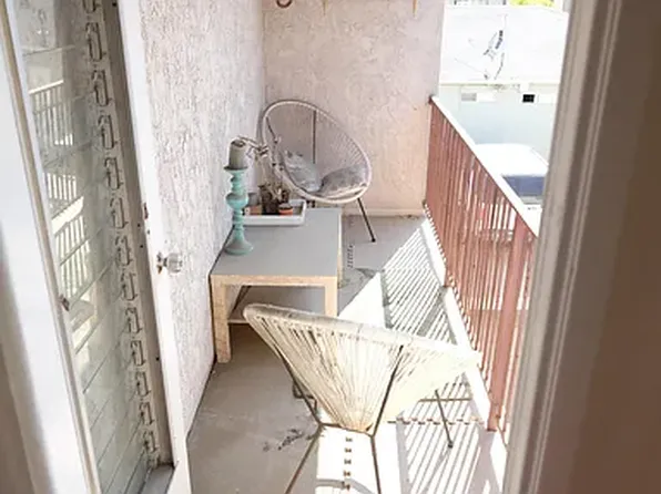 Tilden Apartments, 3847 Tilden Ave #B466ae26c, Culver City, CA 90232