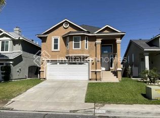 14762 Shadow Dr, Fontana, CA 92337