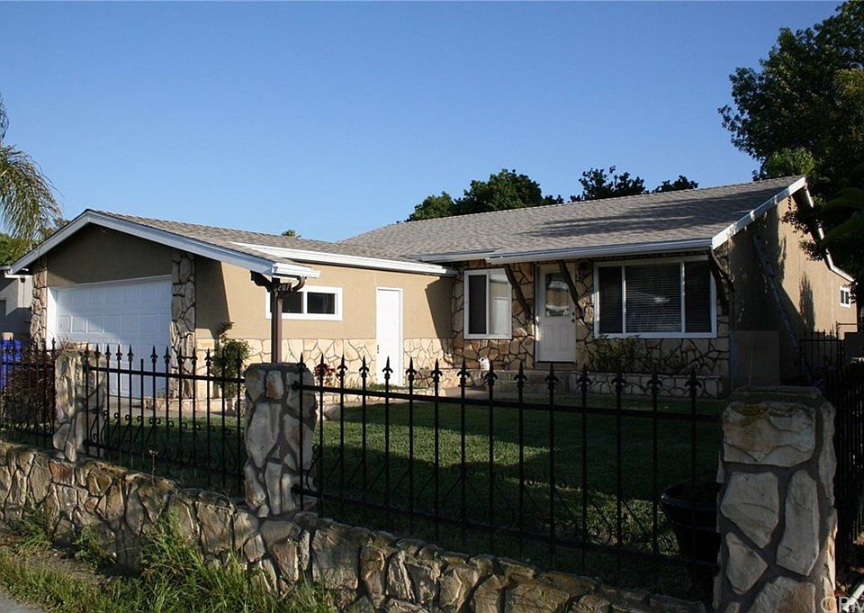 1st image of 6207 Skyline Dr