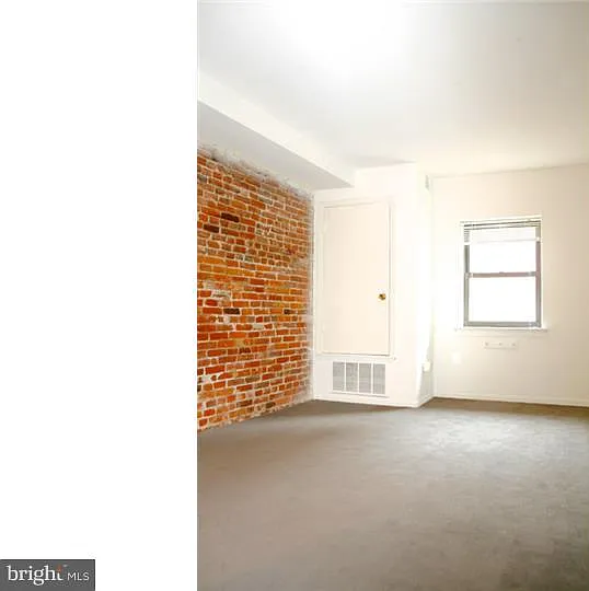 2031-3 South St #207 — Photo 8