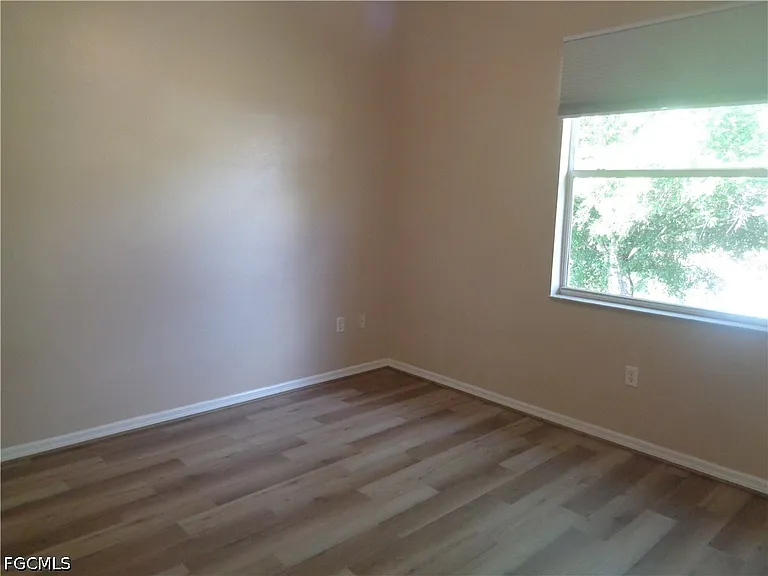 2463 Nature Pointe Loop — Photo 31