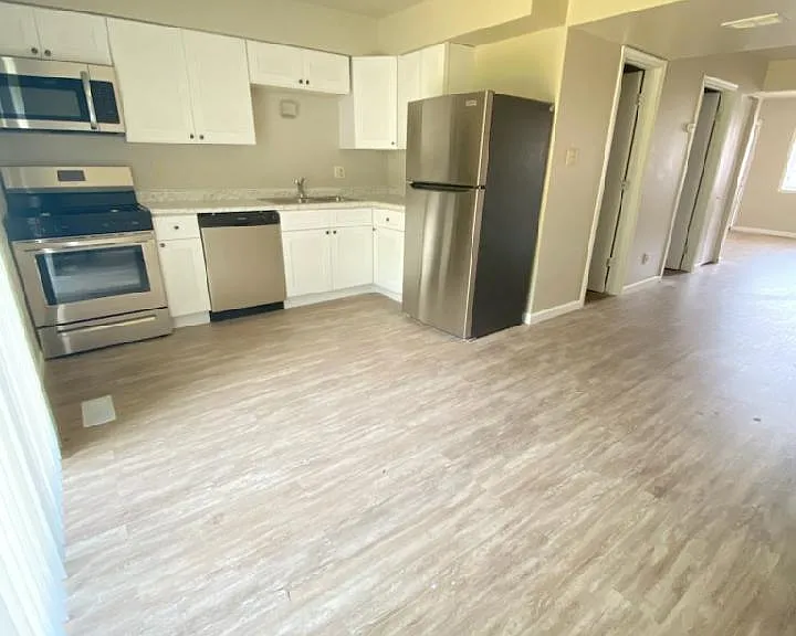 5809 Creekview Ct W — Photo 1