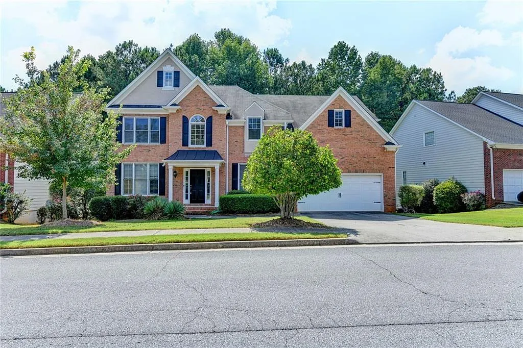 4 bed, 3.5 bath, 2770 sqft, $3,400 — Photo 1