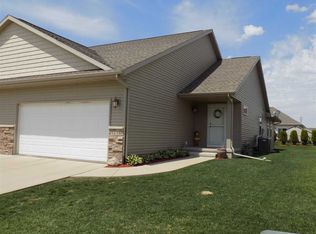 5610 Dostal Dr SW, Cedar Rapids, IA 52404