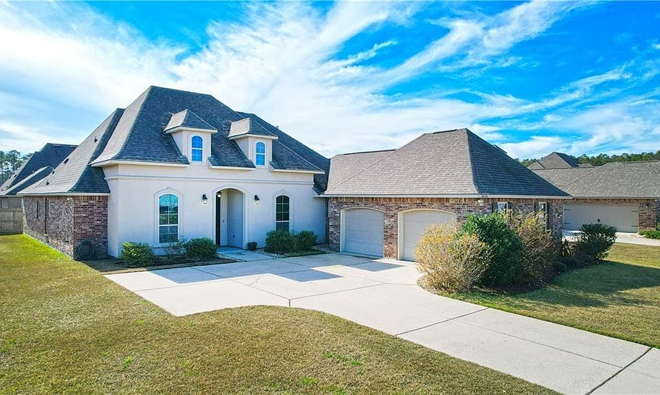 1st image of 20220 Crystal Lake Dr