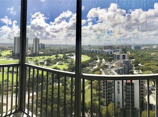 3375 N Country Club Dr PH 8, Miami, FL 33180