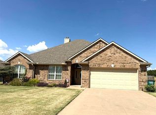 201 N Fairway Dr, Perkins, OK 74059