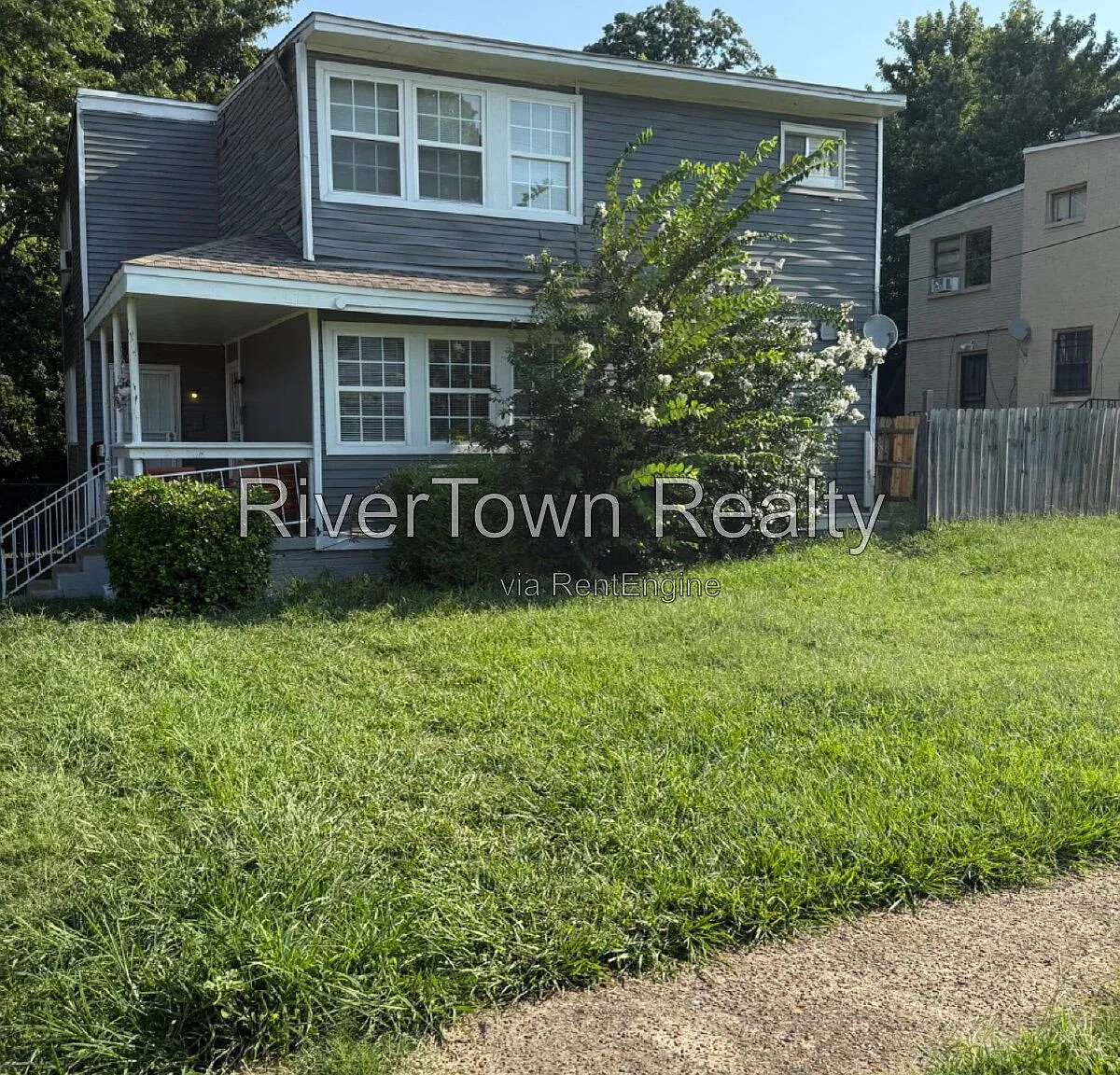 2 bed, 1.0 bath, 968 sqft, $795 — Photo 1