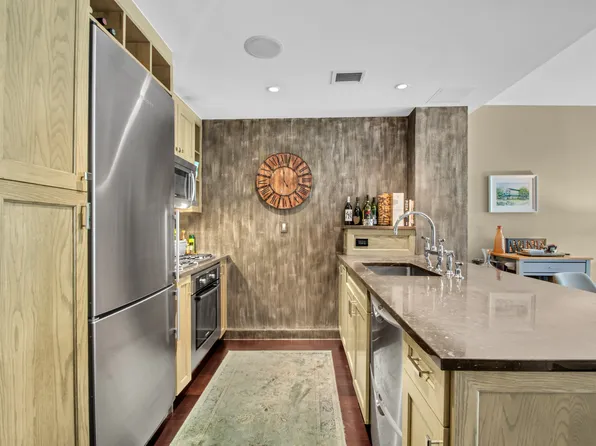 333 Rector Place image 3 of 11