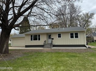 110 11th Ave NE, Watertown, SD 57201