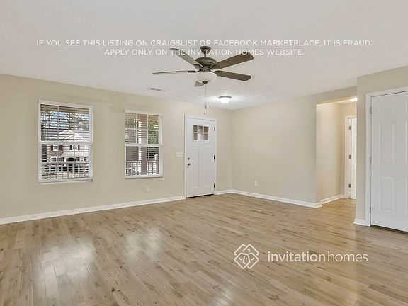 3rd image of 128 Waterbury Way