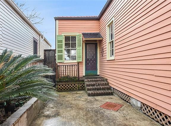 4th image of 4026 Annunciation St
