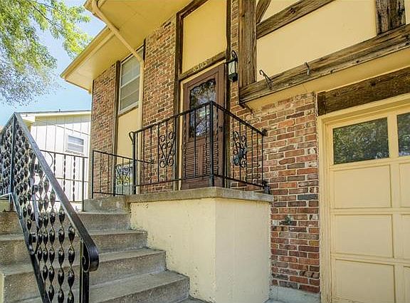 2nd image of 8505 Grandview Ave