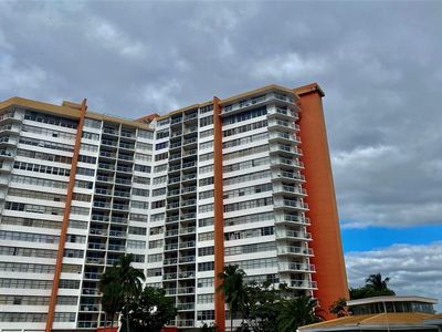 1351 NE Miami  Gardens Dr. #324E, Miami, FL, 33179