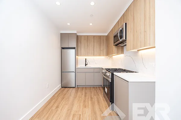 Kitchen, photo 2