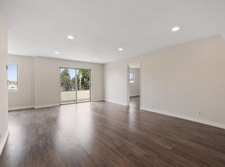 5353 Yarmouth Ave UNIT 301, Encino, CA 91316