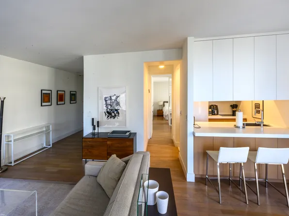 200-210 East 65th Street image 4 of 15